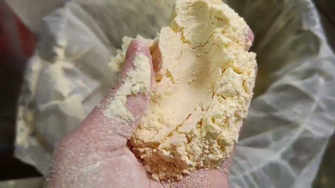 Рассев Кукурузной муки на сетке 0,7мм вибросито СВН0,6Н с шариками Vibromash.com, 8-800-500-40-02 смотреть онлайн