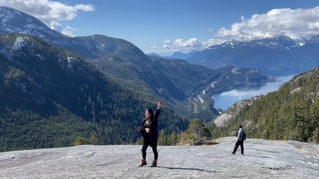 Stawamus Chief Hike - Secret side of Third Peak смотреть онлайн