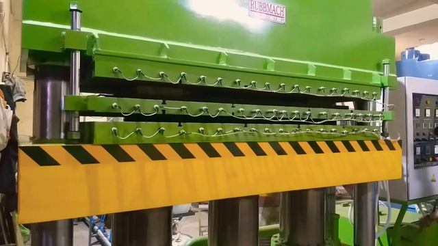 Automatic Rubber molding press 900 tons for rubber gasket by RUBBMACH GROUP +919899356669 смотреть онлайн