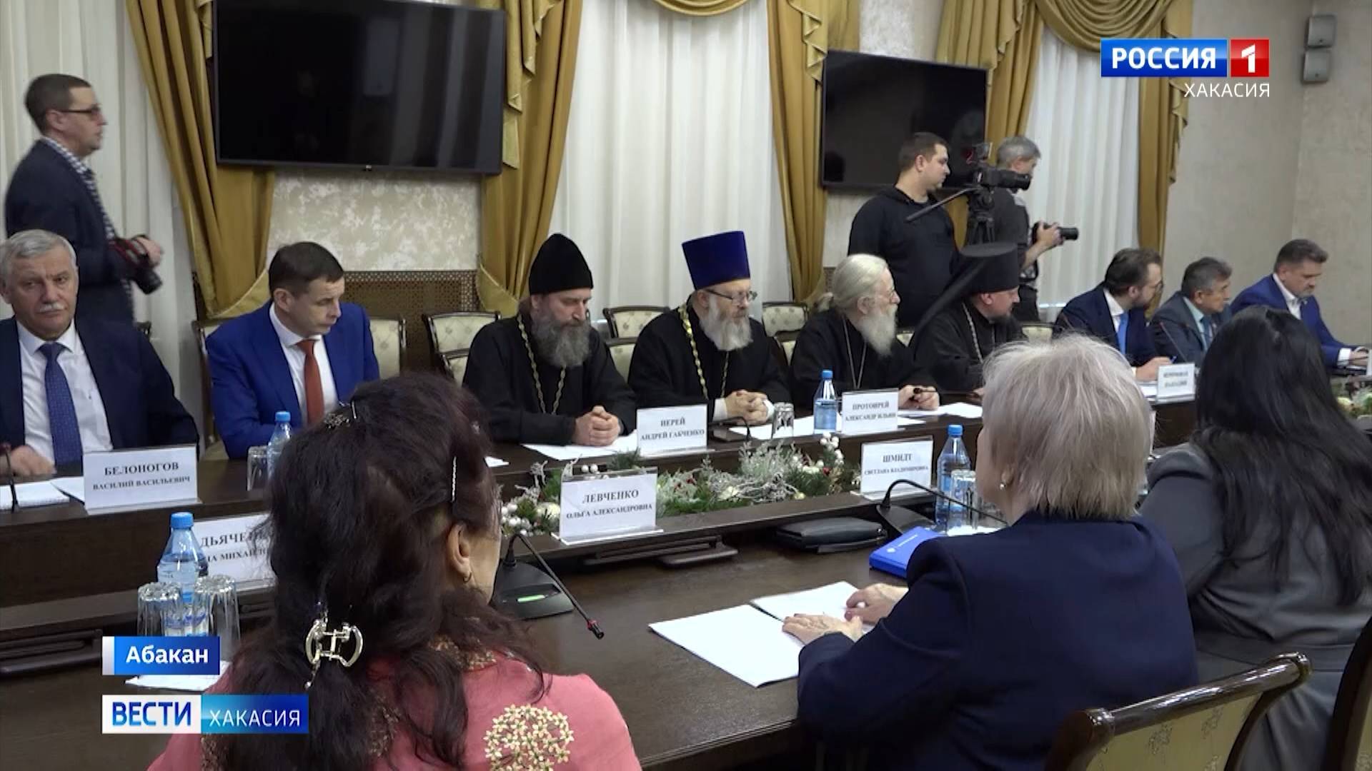 В Хакасии планируется принять закон о запрете склонения к абортам смотреть онлайн