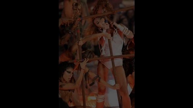 Miley Cyrus Exposed Puss смотреть онлайн