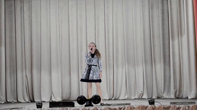 сл. і муз. Н. Май "Мама і я", виконує Дубинка Богдана "Естрадна веселка" смотреть онлайн
