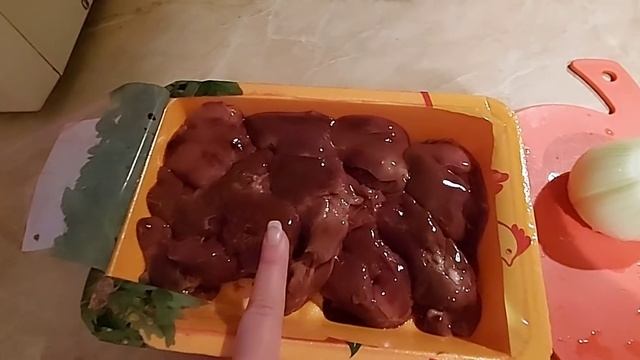Влог "Готовлю ужин печень куриная 29-30 октября." смотреть онлайн