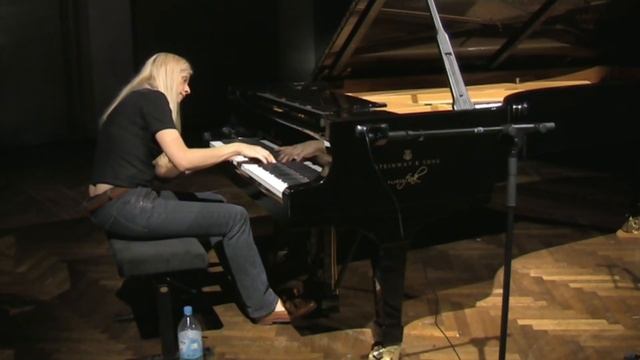 Valentina Lisitsa - Hannover rehearsals / Chopin Etude Op.25, No.10 смотреть онлайн