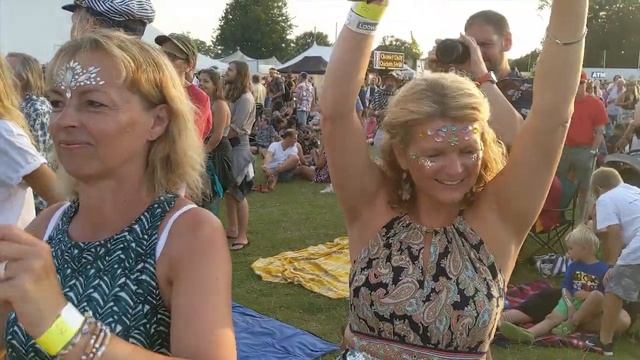 WILDERNESS FESTIVAL 2019 VLOG смотреть онлайн