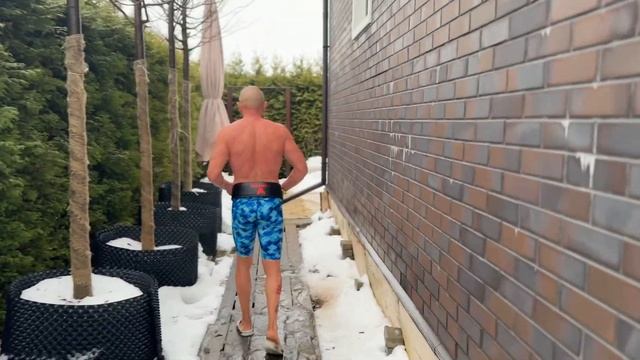 Челлендж по жиму штанги лёжа.