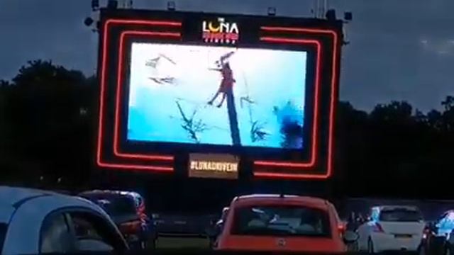 Wednesday 26th August 2020 Luna Drive-in Cinema. Jurrasic Park смотреть онлайн