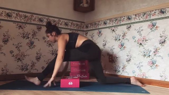 Tips for the Splits // Modifications + No Prop Tutorial смотреть онлайн