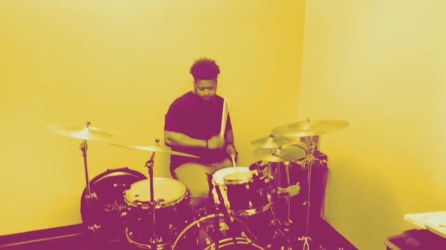 John P Kee Medley/Mason Grimes on Drums смотреть онлайн