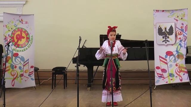 Ain't I But A Housewife 2013 / Чи Я Не Хазяйка 2013 смотреть онлайн