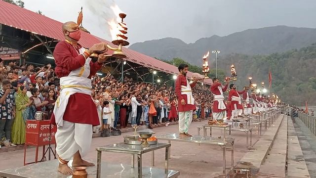 Live Ganga Aarti Triveni Ghat Rishikesh 01/06/2024
