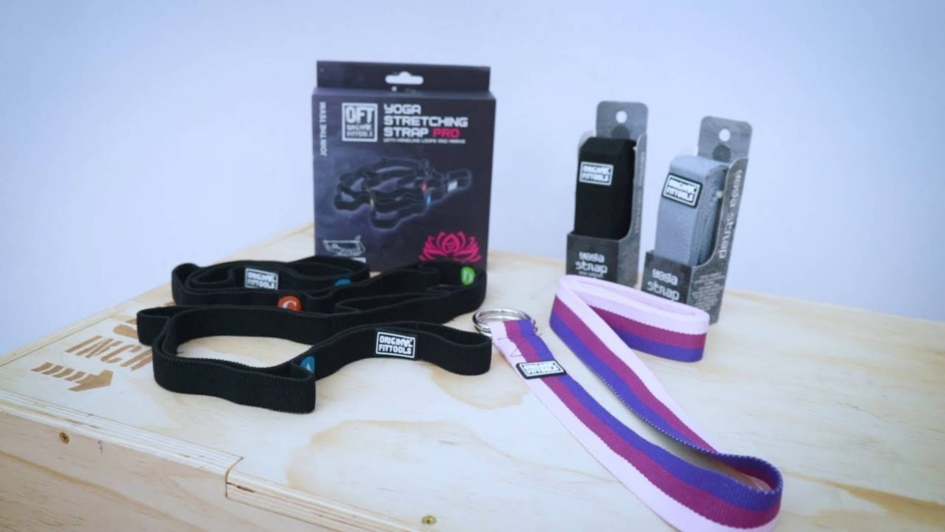 Ремешки для йоги и растяжки Original FitTools обзор + упражнения смотреть онлайн