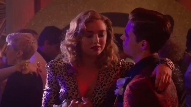 Cobra Kai S4E8 - Robby and Tory slow dance смотреть онлайн