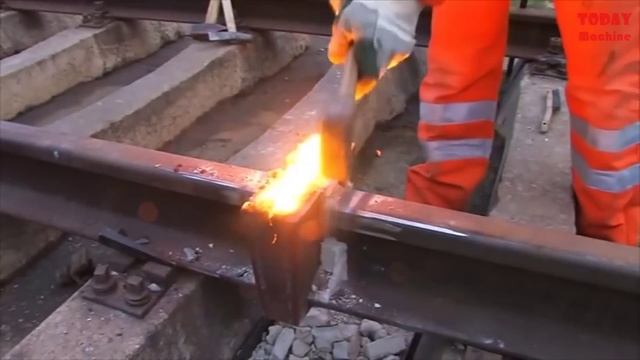 Rail Laying Machine Makes Railway Construction Extremely Fast. Dangerous Work Railway Worker смотреть онлайн