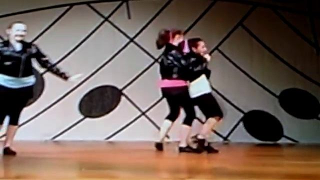 Lets Twist Dance