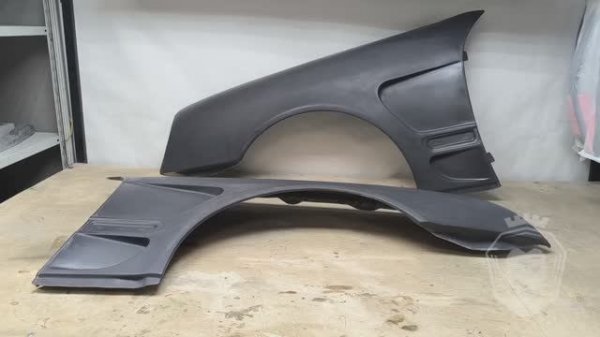 Пластиковые крылья Mercedes w208 стиль Lorinser