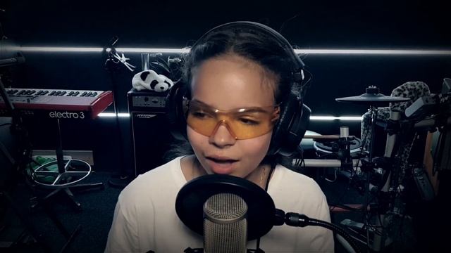 Льовкіна Катя - Крила (cover Джамала) смотреть онлайн