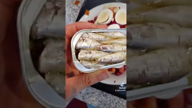 Ensalda de LEGUMBRES Y SARDINAS // @CastanFit смотреть онлайн