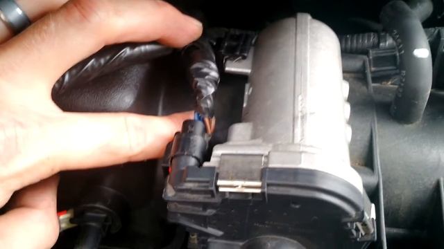 Dodge Grand Caravan Spark Plugs and Throttle Body - in reverse смотреть онлайн