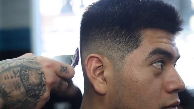 MID SKIN FADE TUTORIAL | COMB OVER | SIDE PART | BY VICK THE BARBER - HD смотреть онлайн