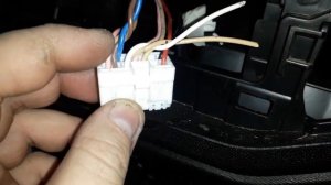 Lada_XRAY_как_снять_и_установить_магнитолу