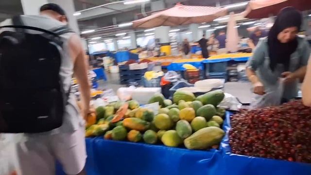 НА БАЗАР ЗА ЧЕРЕШНЕЙ АРБУЗОМ И ДЫНЕЙ смотреть онлайн