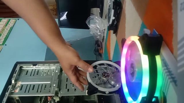 REVIEW TESTED KIPAS FAN RGB VOXY G SERIES G122 ROTATING 360 12CM !! смотреть онлайн