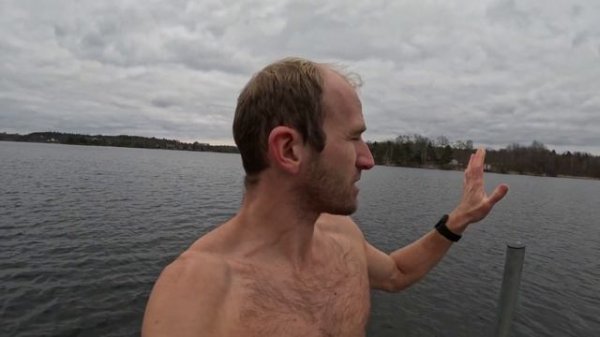 NUDIST Beach Adventure at 2°C 🥶🇸🇪