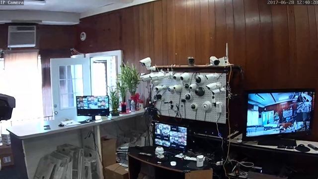 IPCX-B987W (1080P Wifi PTZ Bullet Camera) смотреть онлайн
