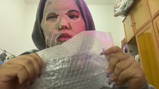 ASMR while i do my FACEMASK (lol) *apple mic смотреть онлайн