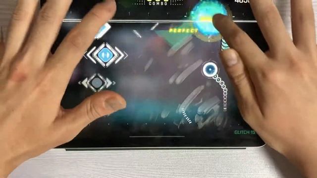 Cytus 2 / Hydra Glitch 15 MM TP100 смотреть онлайн