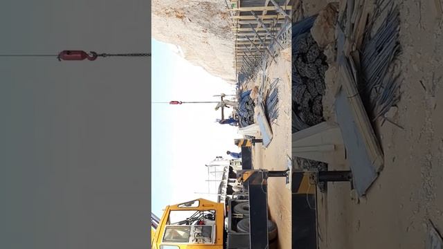 25 tons kato craeen while loading steel смотреть онлайн