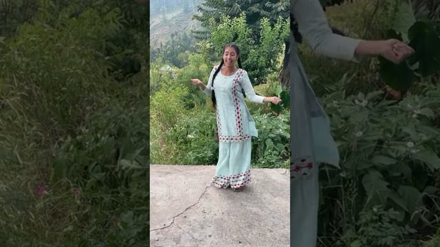Young Village Girl Amazing Dance смотреть онлайн