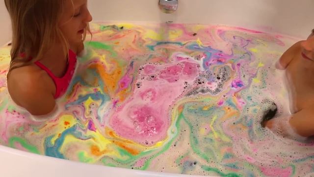 BATH BOMB CHALLENGE!!!!