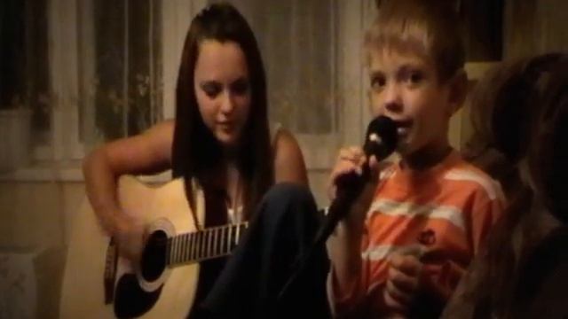 братик поет (песня про маму) смотреть онлайн