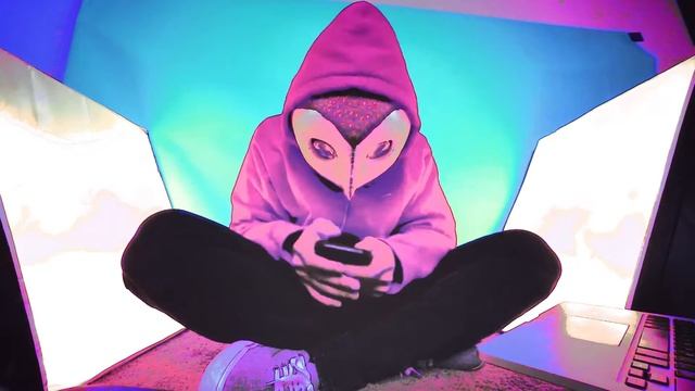 T y t o G r e y - "R u n a w a y" смотреть онлайн