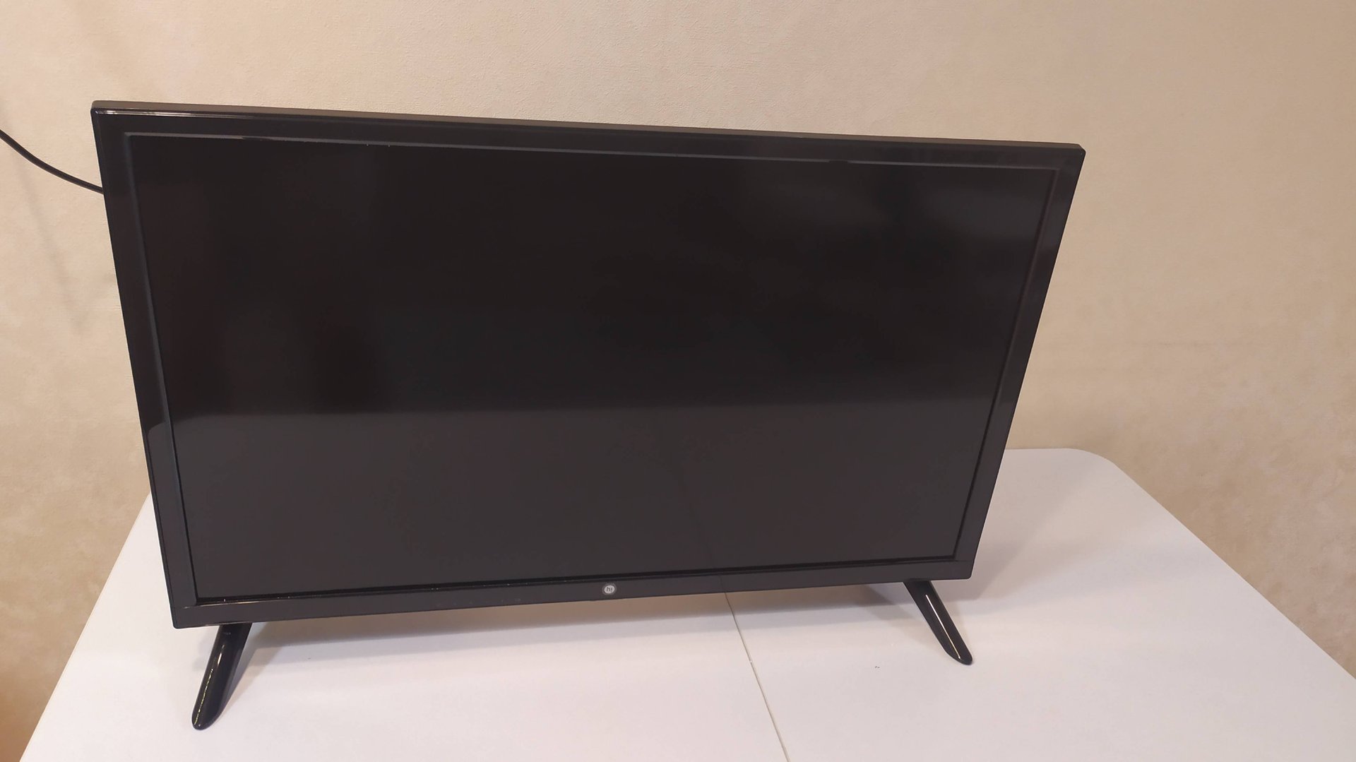 Видеообзор smart телевизора Hi VHIX-24H152MSY смотреть онлайн