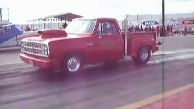 Worlds Fastest Lil Red Express смотреть онлайн
