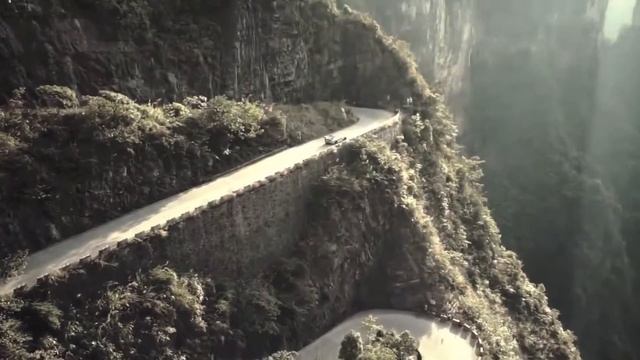 Epsilon Advert - 2 смотреть онлайн