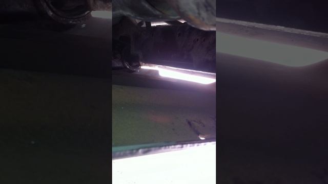 front bushing of front differentail moving while shifting! is this normal? GC 2007 5.7L смотреть онлайн