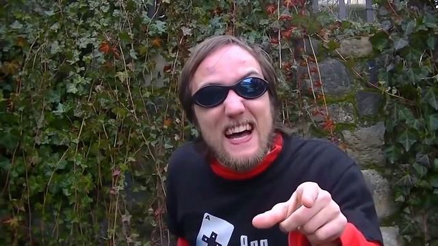 EH VOLEVI! Guarda che faccia! смотреть онлайн