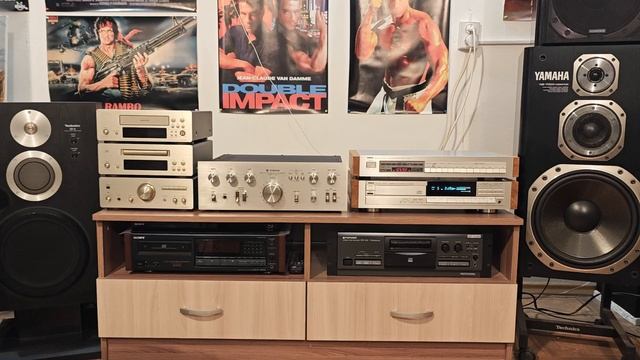 CD Yamaha CD-2000, тюнер Yamaha T-520, Trio KA-7300 на акустике Technics SB-6 смотреть онлайн