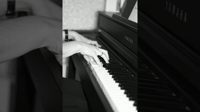 375 - Дни, как звук, отшумят и исчезнут вдали МИНУС смотреть онлайн