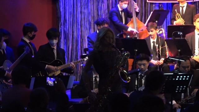 Lauren Sevian, baritone saxophonist, with Chameleon of Newark Academy, 17 Feb 2022, at Crossroads смотреть онлайн