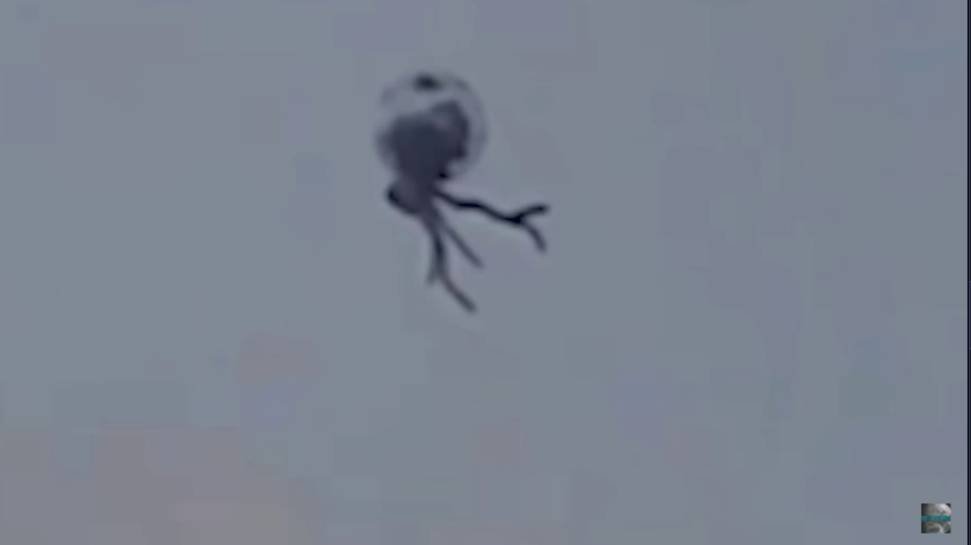 Самые СТРАННЫЕ НЛО Китайские UFO/ Инопланетяне? смотреть онлайн