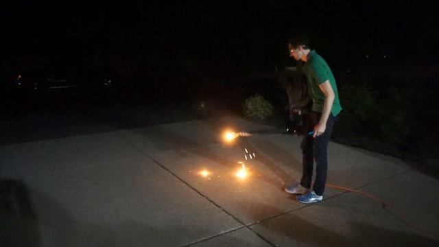 Burning Steel With A Leaf Blower! The Spark Thrower Experiment смотреть онлайн