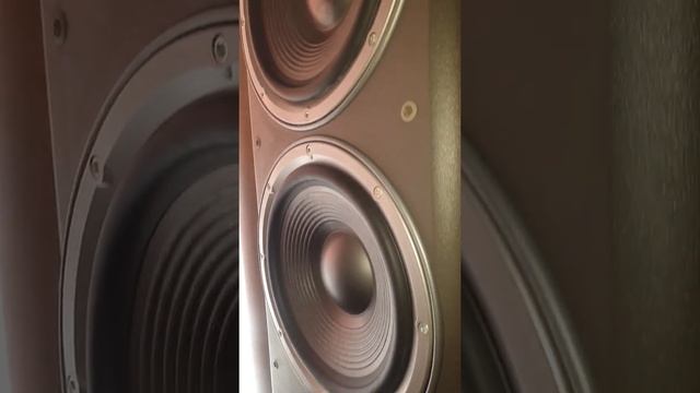 JBL E 100 смотреть онлайн