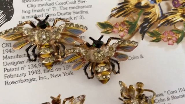 Coro duette sterling Королевские пчелы. #винтажныеброши #vintagebrooch смотреть онлайн