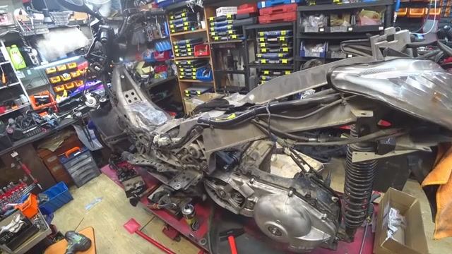 40. Yamaha Majesty 400. 15 декабря 2024.