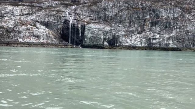 Carnival Luminosa Tracy Arm Fjord Excursion смотреть онлайн